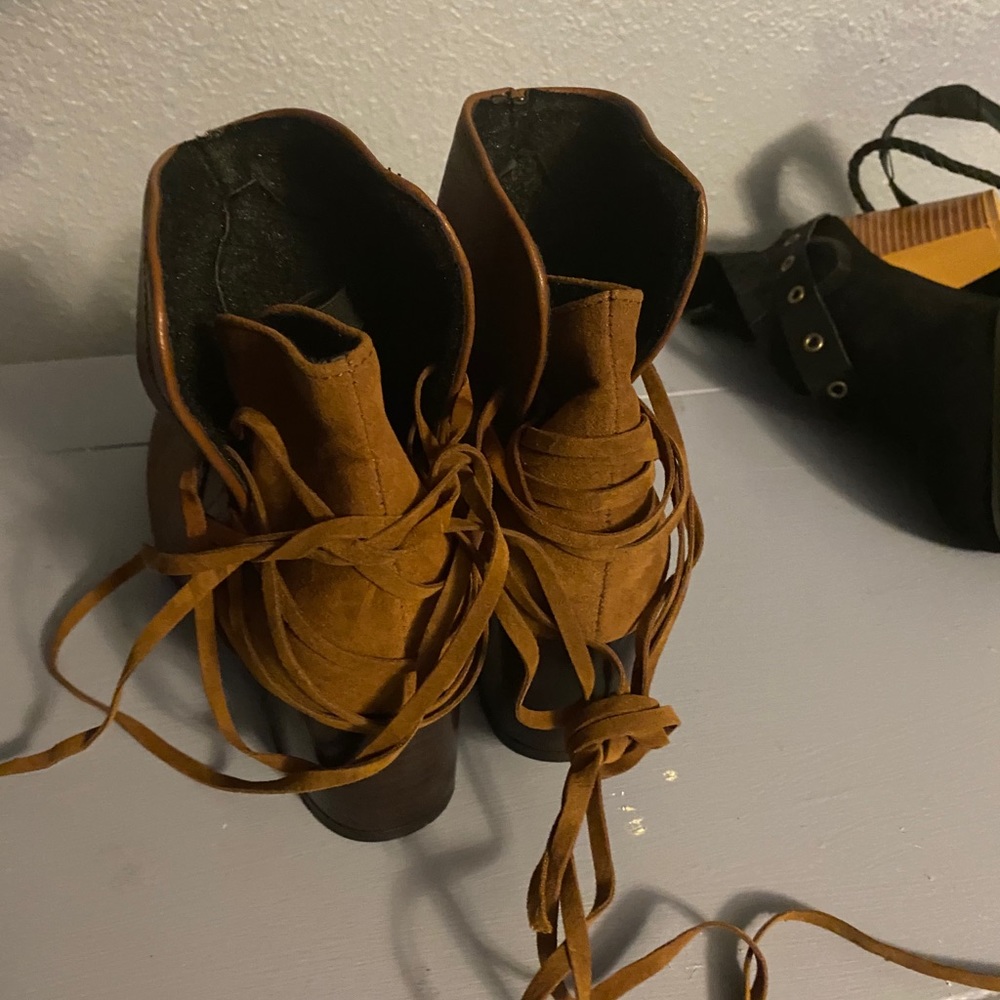 Shoes size 8